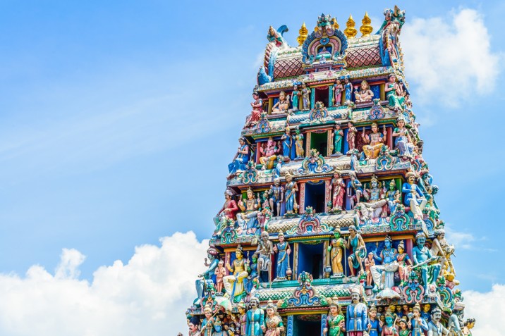 Cultural Odyssey: Discovering the Temples of Tamil Nadu with Land Voyages